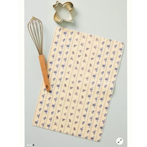 Anthropologie Busy Bee Baking Bundle - Picture 3 of 3